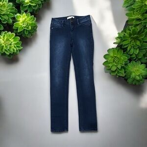 No Boundaries Blue Jeans Classic Style